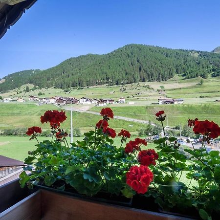 Rieglhof Apartment Hennennest Caprone Екстер'єр фото
