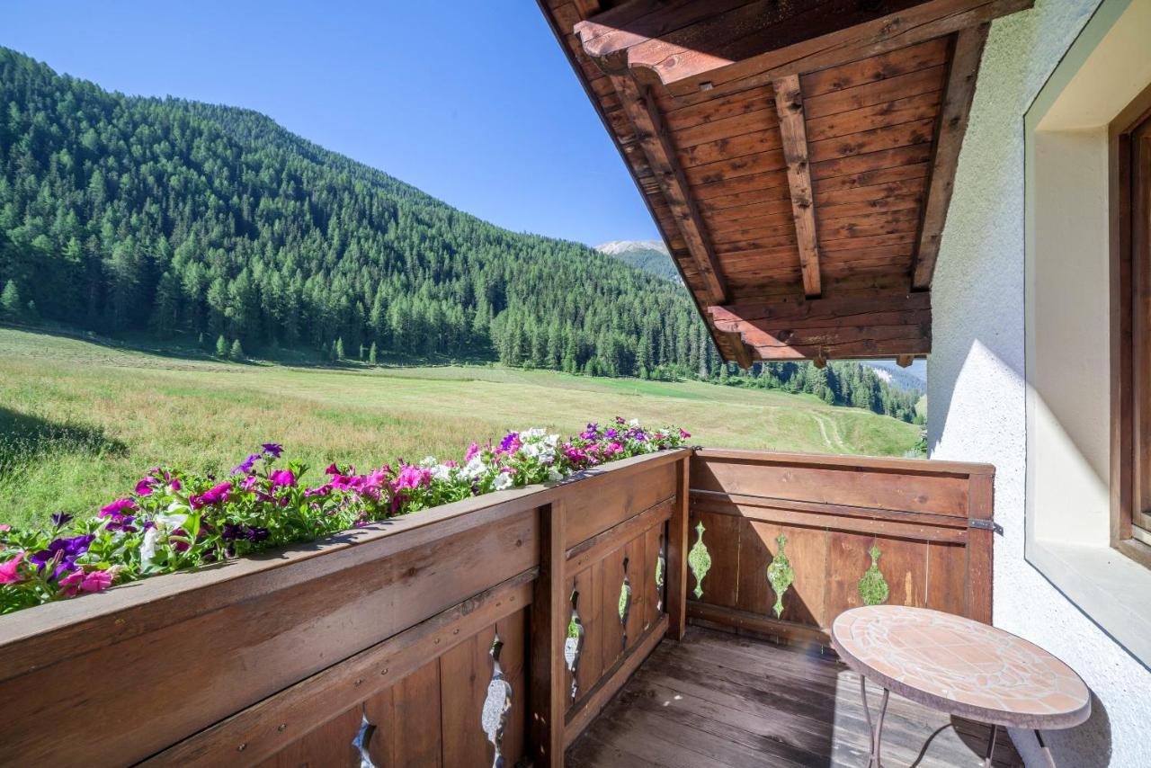 Rieglhof Apartment Hennennest Caprone Екстер'єр фото