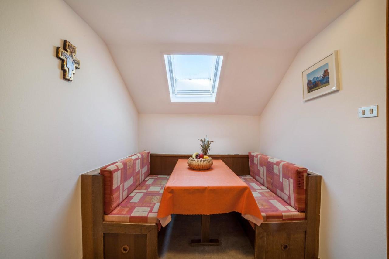 Rieglhof Apartment Hennennest Caprone Екстер'єр фото
