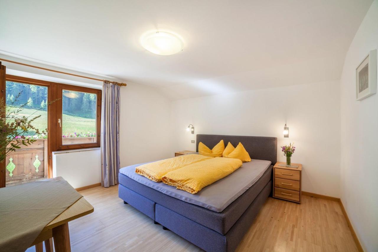 Rieglhof Apartment Hennennest Caprone Екстер'єр фото