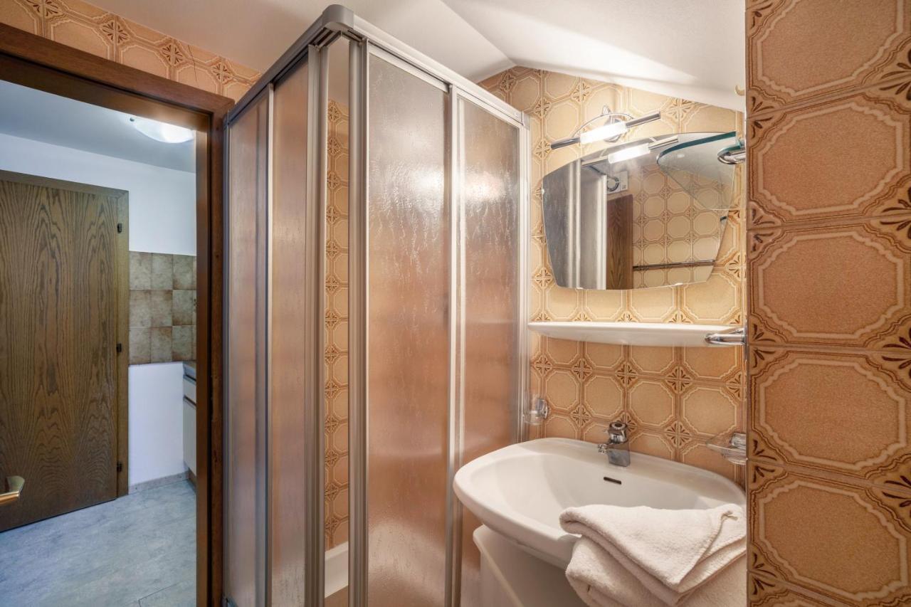 Rieglhof Apartment Hennennest Caprone Екстер'єр фото